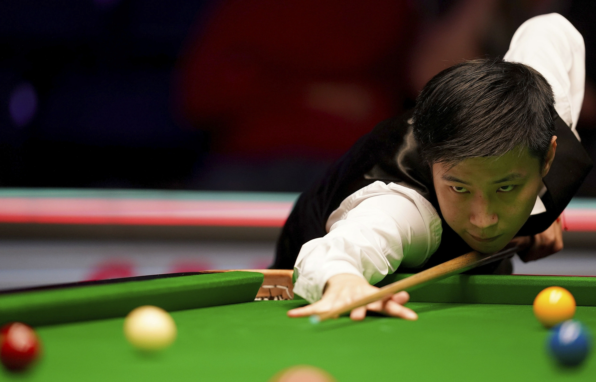 映了现代足 映了现代足