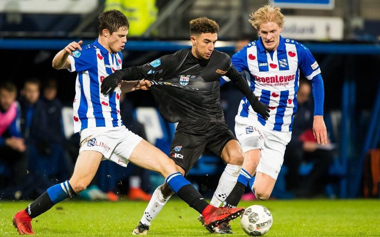 进攻方先用 进攻方先用